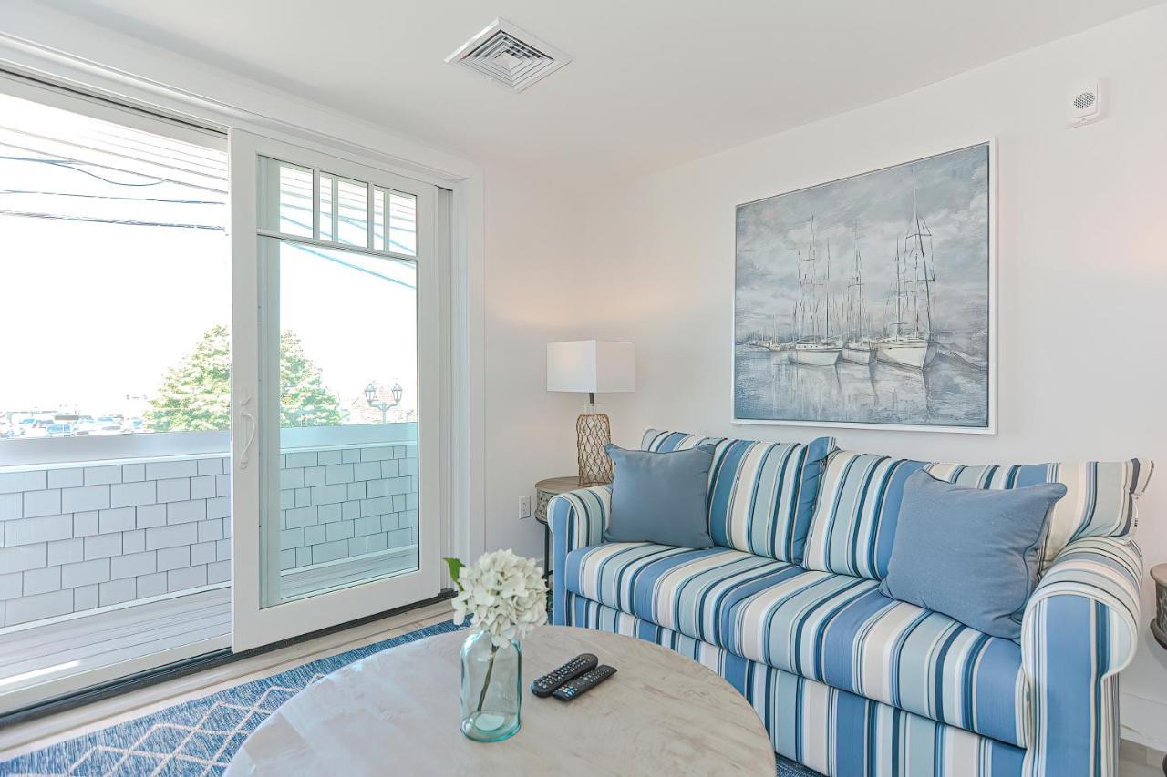 Downtown Plymouth Waterfront Luxury Condos Exterior foto